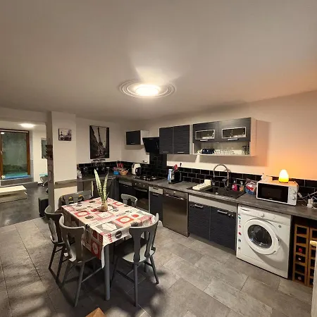 Semesterbostad La Maison Forestiere